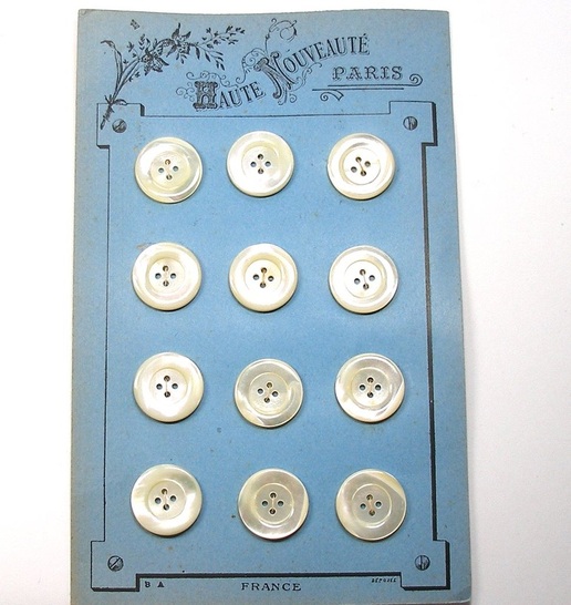 Antique French Mother of Pearl Buttons on Original Card 33 Buttons